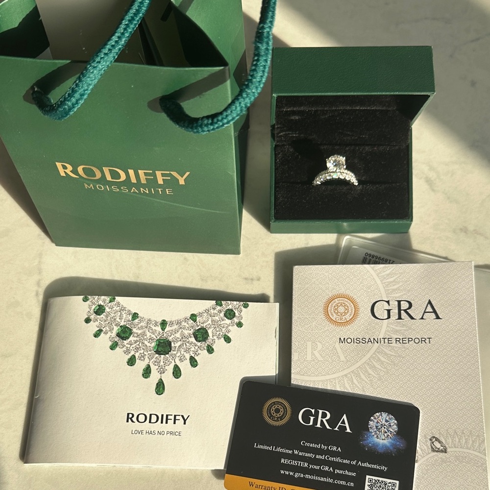 Rodiffy Moissanite Platinum plated Silver Ring Set